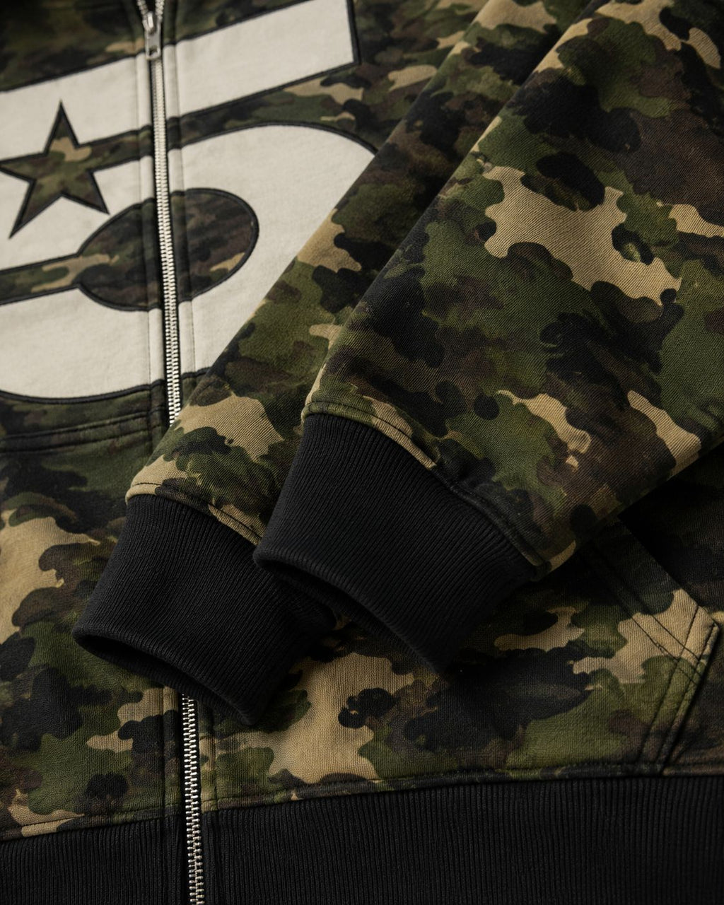 CAMO ZIP HOODIE