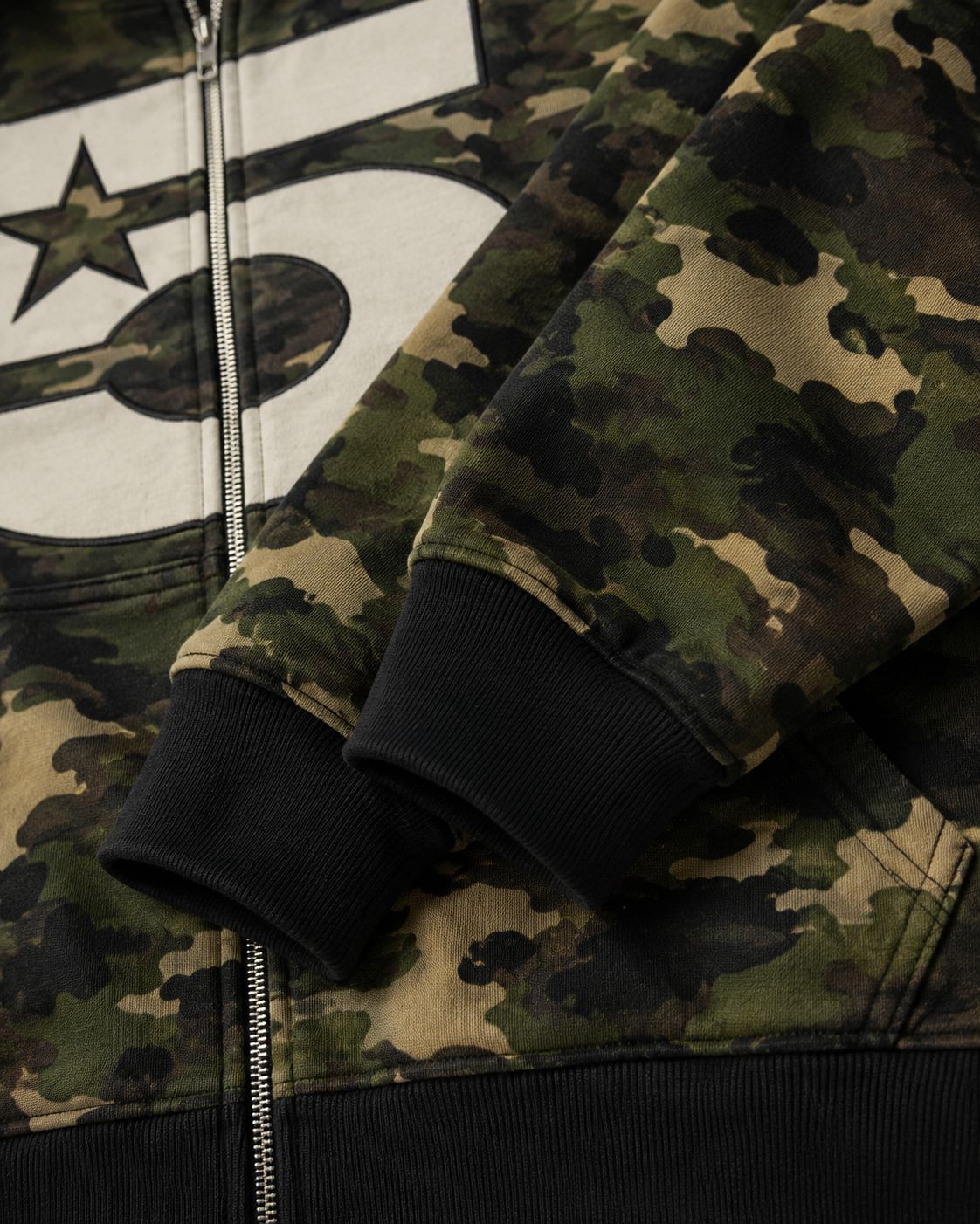 CAMO ZIP HOODIE